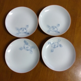 アリタヤキ(有田焼)の寿山窯 小皿  ４枚セット(食器)