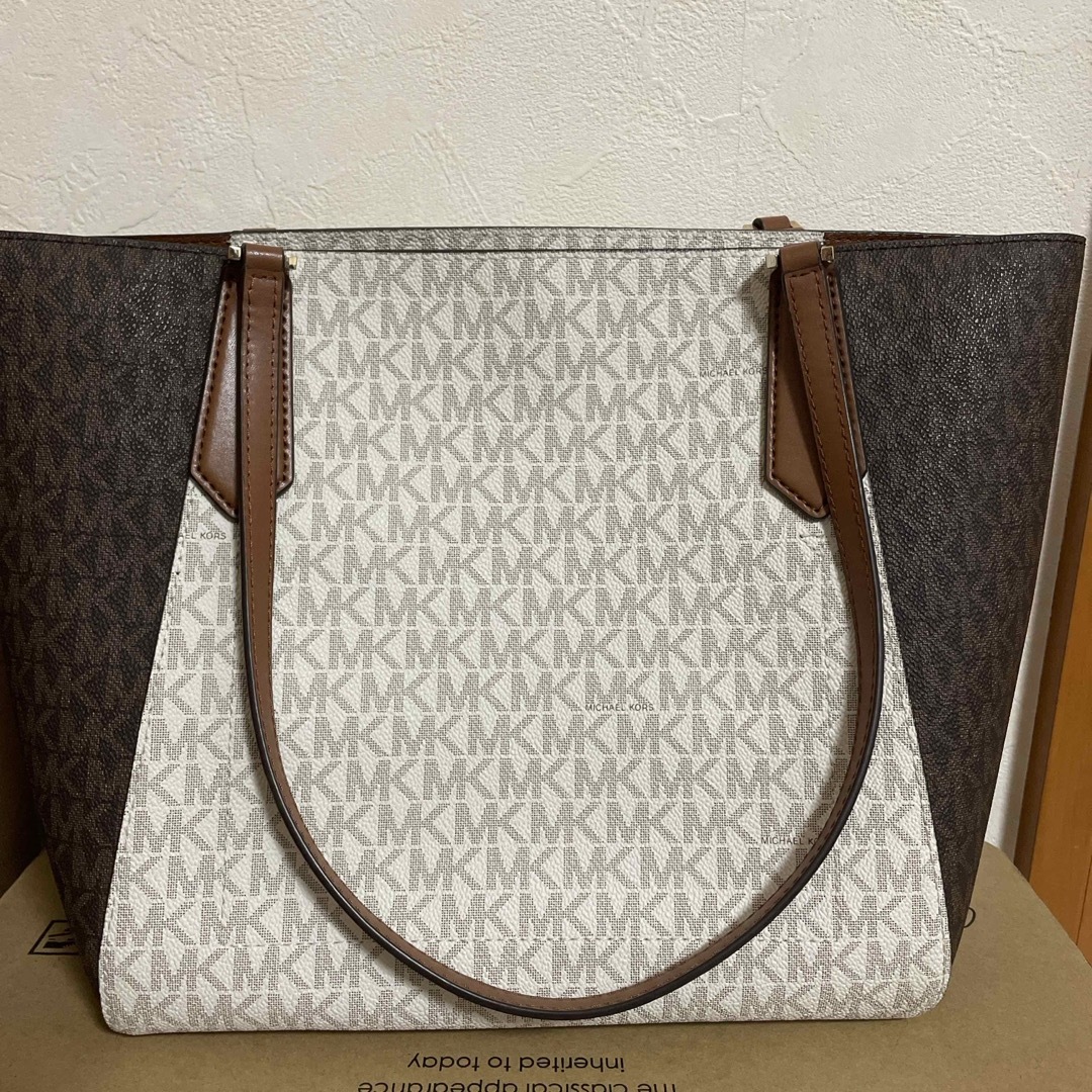 Michael Kors(マイケルコース)のMICHEAL KORS マイケルコース トートバッグMKロゴ💖 レディースのバッグ(トートバッグ)の商品写真