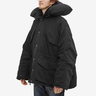 バレンシアガ(Balenciaga)のBalenciaga Travel Parka Neck Pillow(その他)