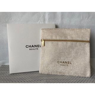 シャネル(CHANEL)の【CHANEL】シャネル ノベルティポーチ 2023 ホワイト【新品未使用】(ポーチ)