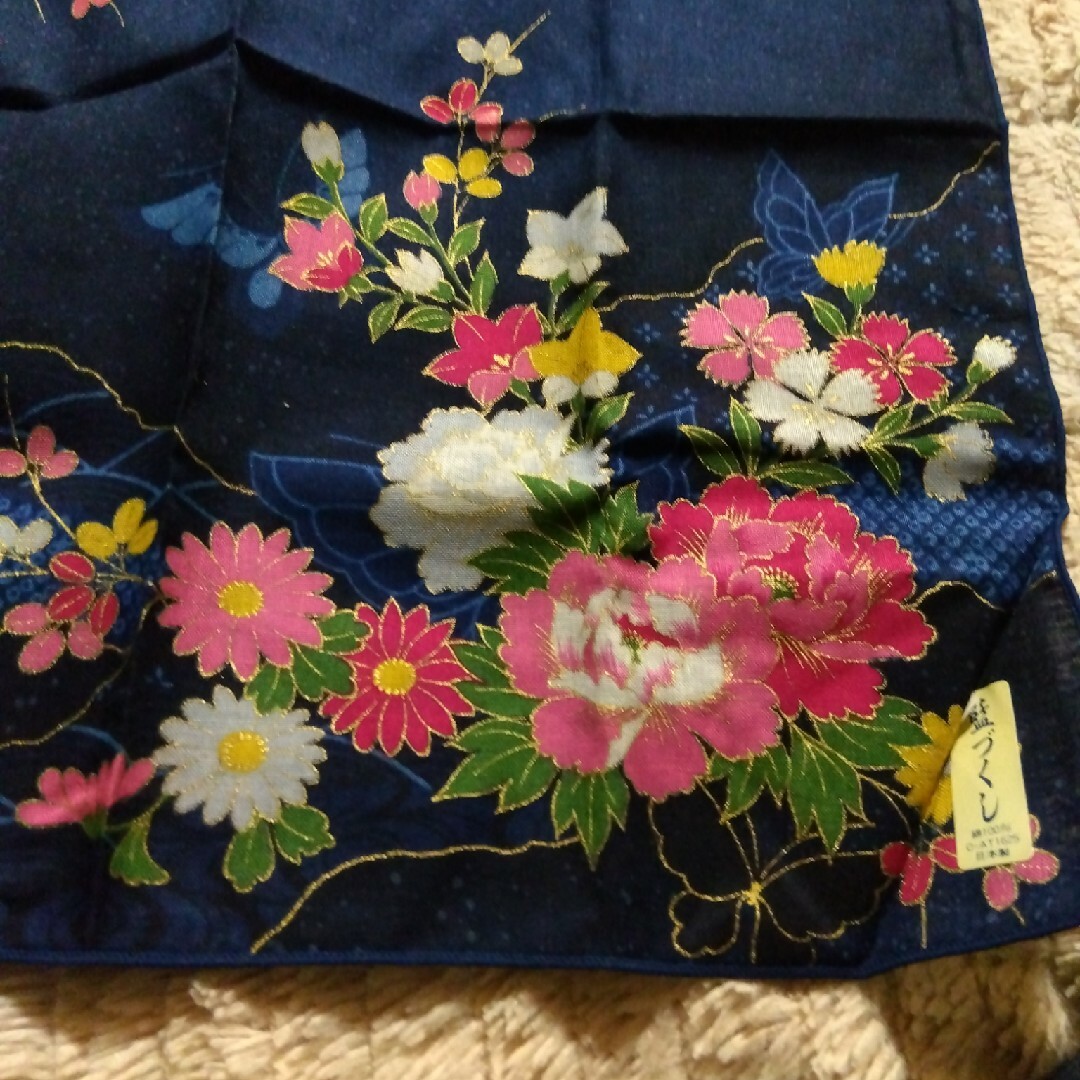 花柄 ハンカチ レディースのファッション小物(ハンカチ)の商品写真