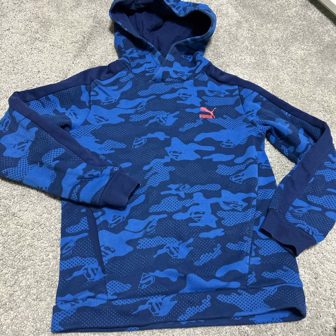 PUMA(プーマ)のプーマ　コラボパーカー　128センチ キッズ/ベビー/マタニティのキッズ服男の子用(90cm~)(その他)の商品写真