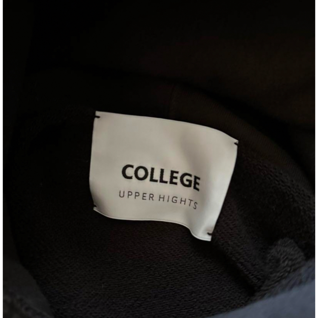 DEUXIEME CLASSE(ドゥーズィエムクラス)のUPPER HIGHTS 『college』 darkbrownパーカー👕👚 レディースのトップス(パーカー)の商品写真