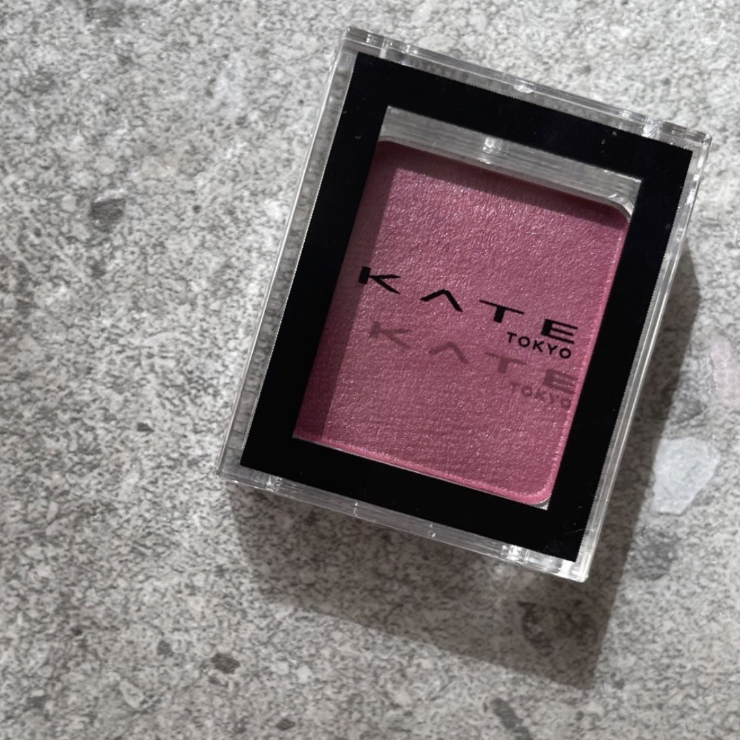 KATE(ケイト)のケイト ザ アイカラー アイシャドウ 052  プラム ピンク 紫 ラズベリー コスメ/美容のベースメイク/化粧品(アイシャドウ)の商品写真