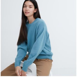 ユニクロ(UNIQLO)のUNIQLO ユニクロ プレミアムラムクルーネックセーター ブルー(ニット/セーター)