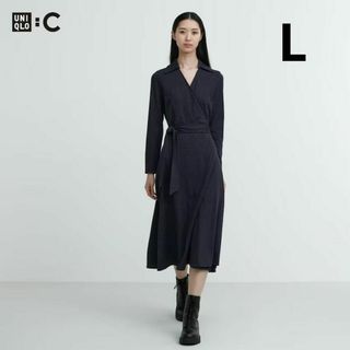 ユニクロ(UNIQLO)のプリントラップワンピース（長袖）ネイビー　L　ユニクロC(ロングワンピース/マキシワンピース)