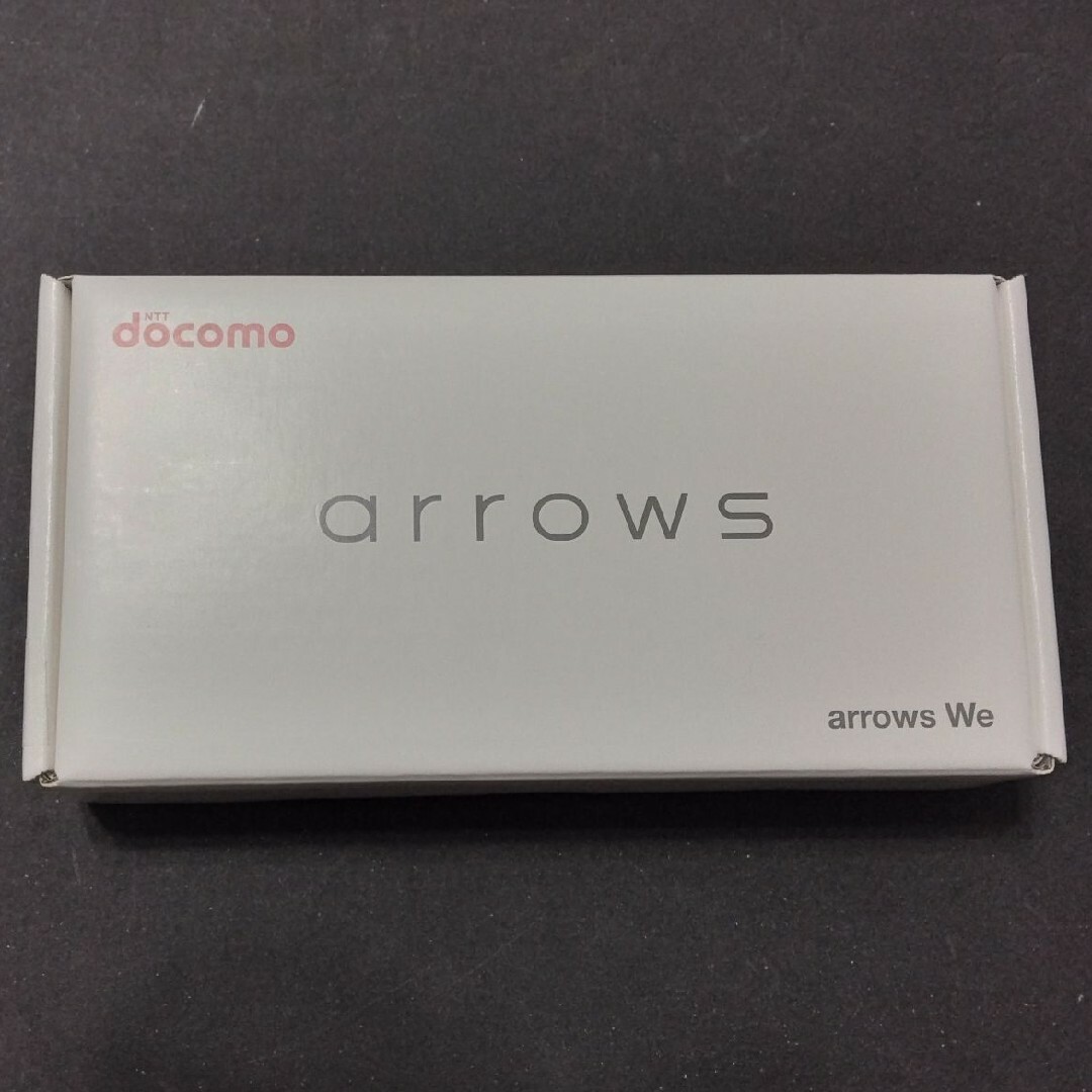 arrows(アローズ)のFUJITSU arrows We F-51B ネイビー スマホ/家電/カメラのスマートフォン/携帯電話(スマートフォン本体)の商品写真