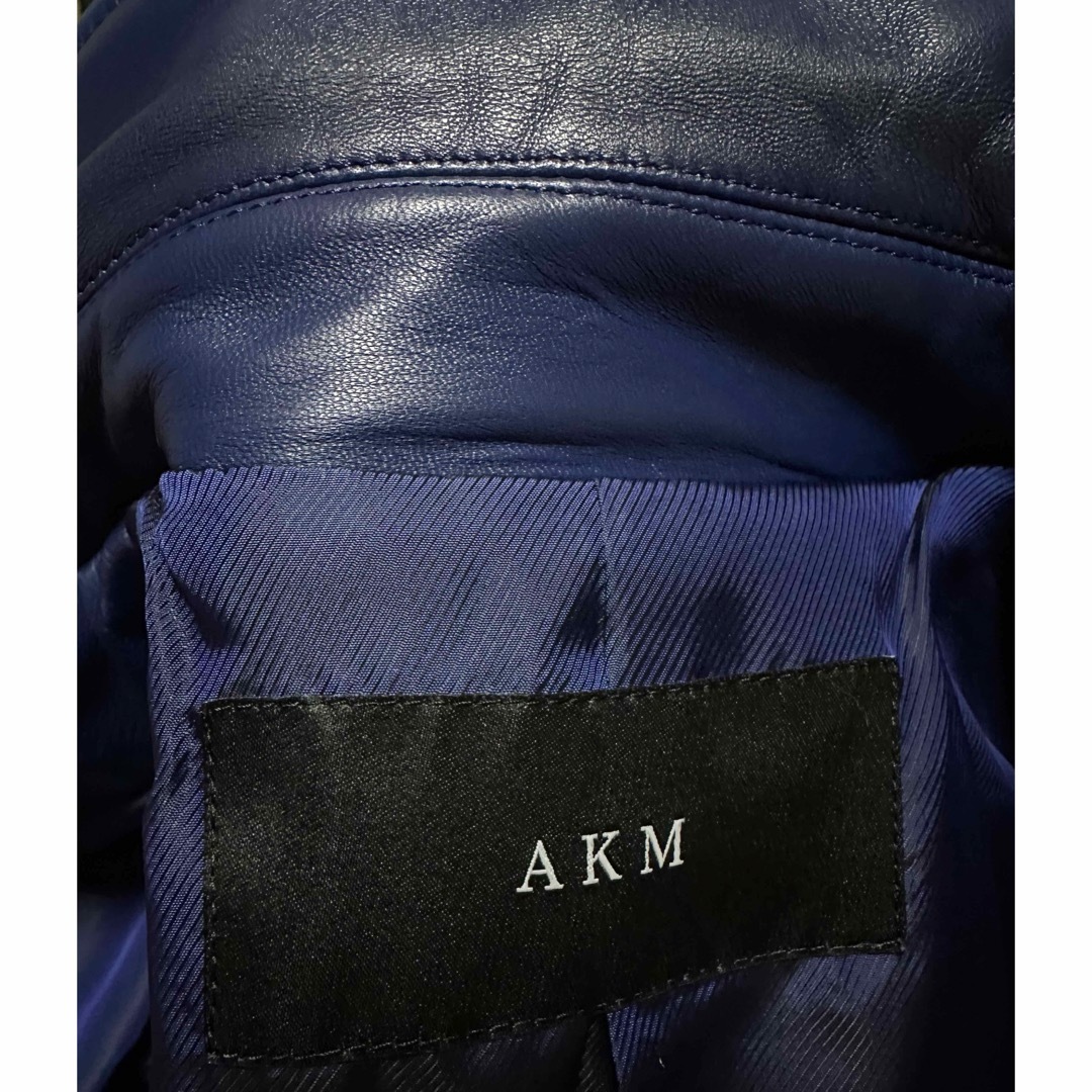 AKM(エイケイエム)の美品 AKM  ダブルライダースジャケット 羊革 S ネイビー  メンズのジャケット/アウター(ライダースジャケット)の商品写真