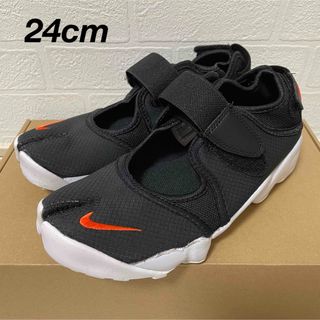 ナイキ(NIKE)の新品★NIKE AIR RIFT エアリフト 黒×オレンジ×白 24cm(サンダル)