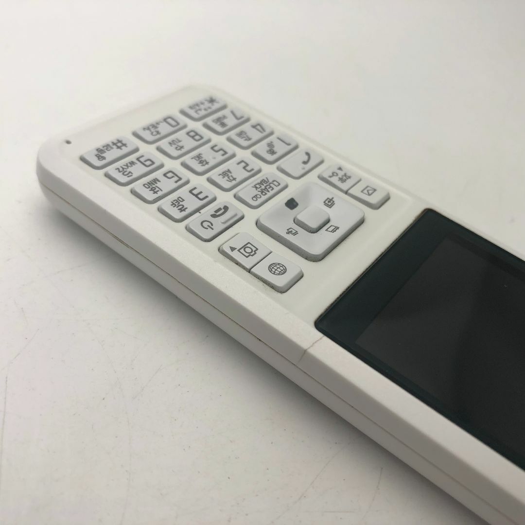 1212 SIMフリー softbank Simply B 701SI 中古 白 スマホ/家電/カメラのスマートフォン/携帯電話(携帯電話本体)の商品写真