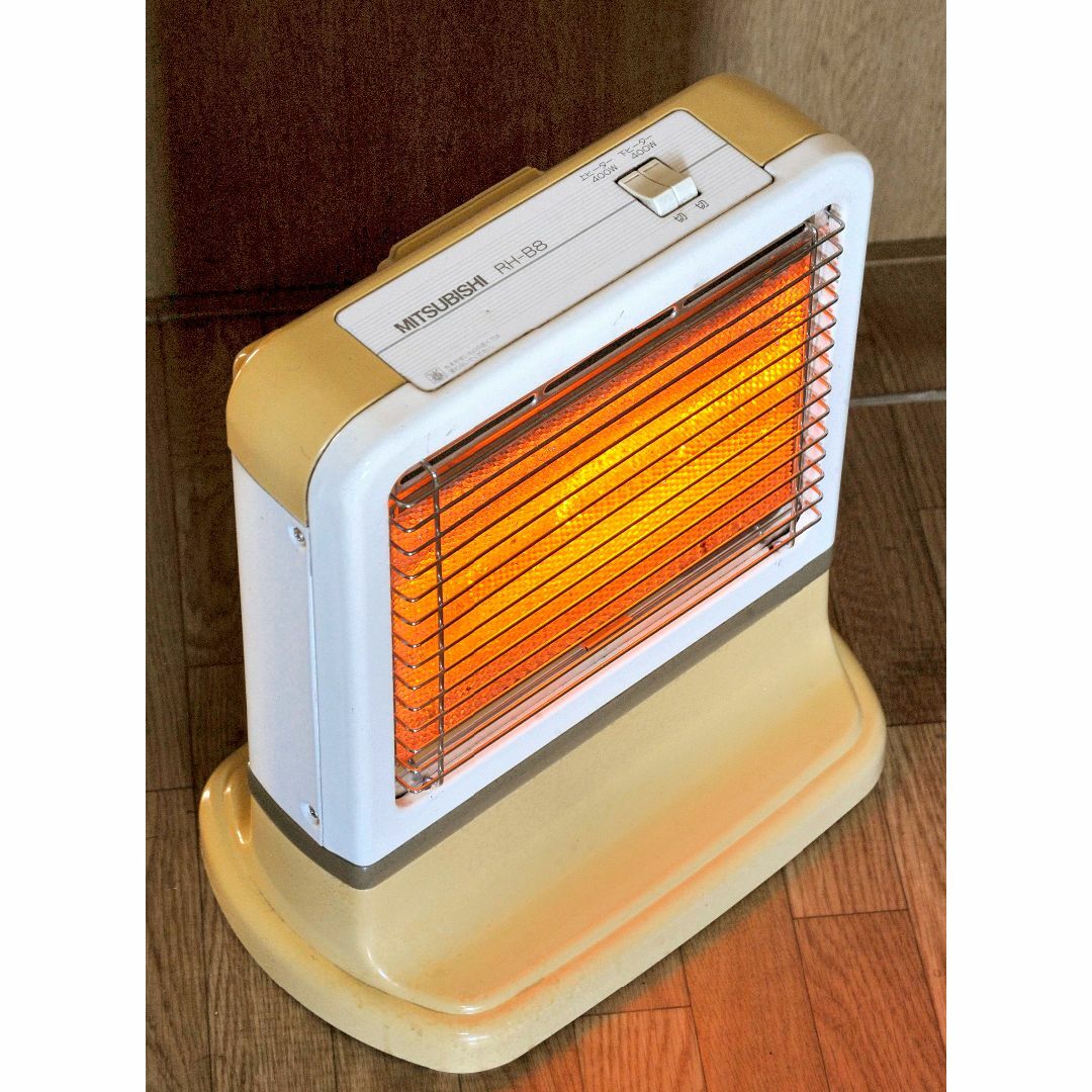 三菱電機 - ☆電気ストーブ・・小型で邪魔にならずしかも足元を 三菱電機 - ☆電気ストーブ・・小型で邪魔にならずしかも足元を