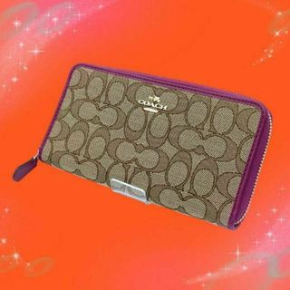 コーチ(COACH)の《おそらく未使用　超美品》コーチ　アウトライン　シグネチャー　長財布　パープル系(財布)