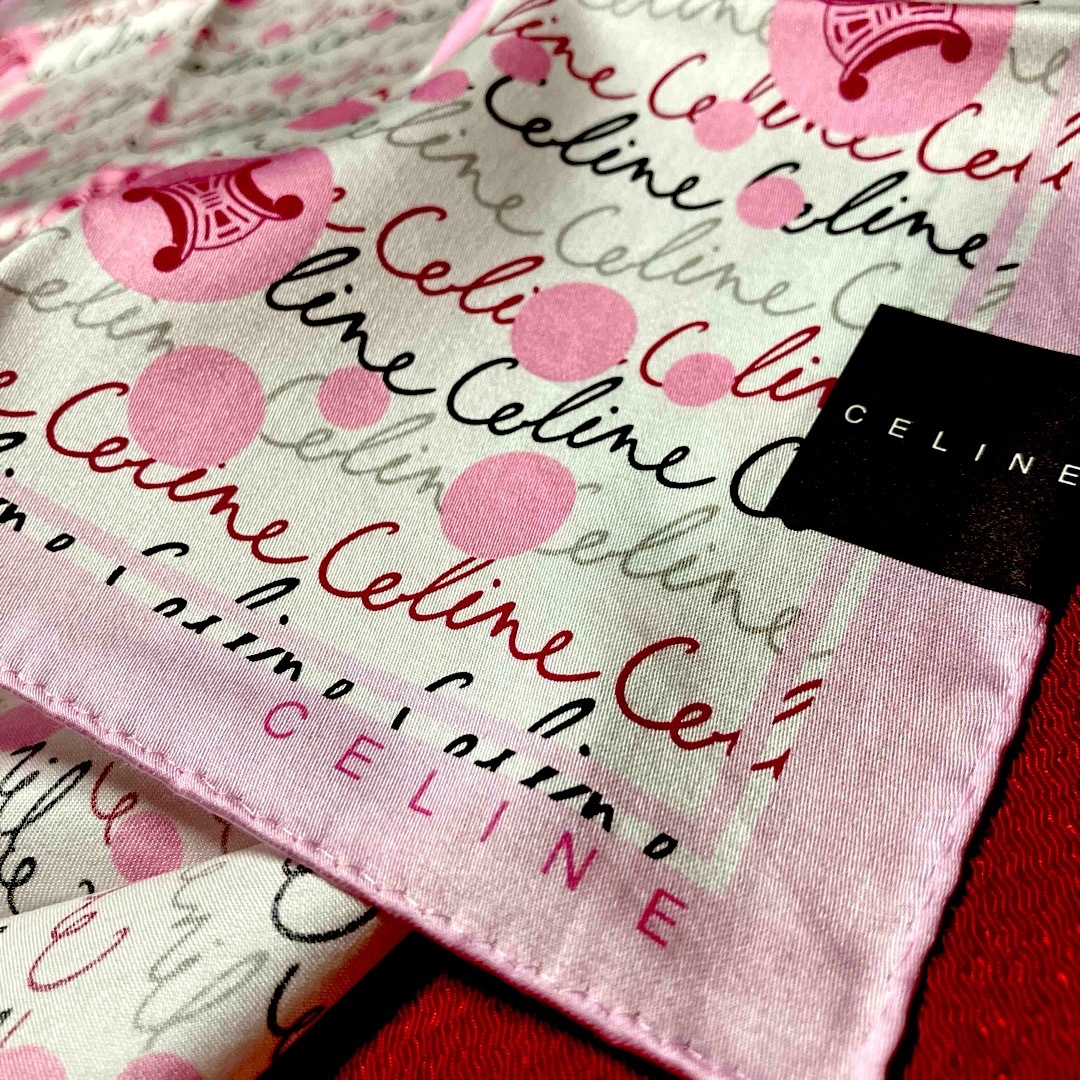 CEFINE(セフィーヌ)のCELINE  ハンカチ　ロゴプリント　マカダム新品未使用シール付き レディースのファッション小物(ハンカチ)の商品写真