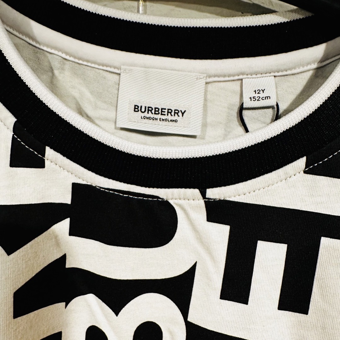 BURBERRY(バーバリー)の新品　BURBERRY LONDON バーバリー tシャツ12y 152cm キッズ/ベビー/マタニティのキッズ服男の子用(90cm~)(Tシャツ/カットソー)の商品写真