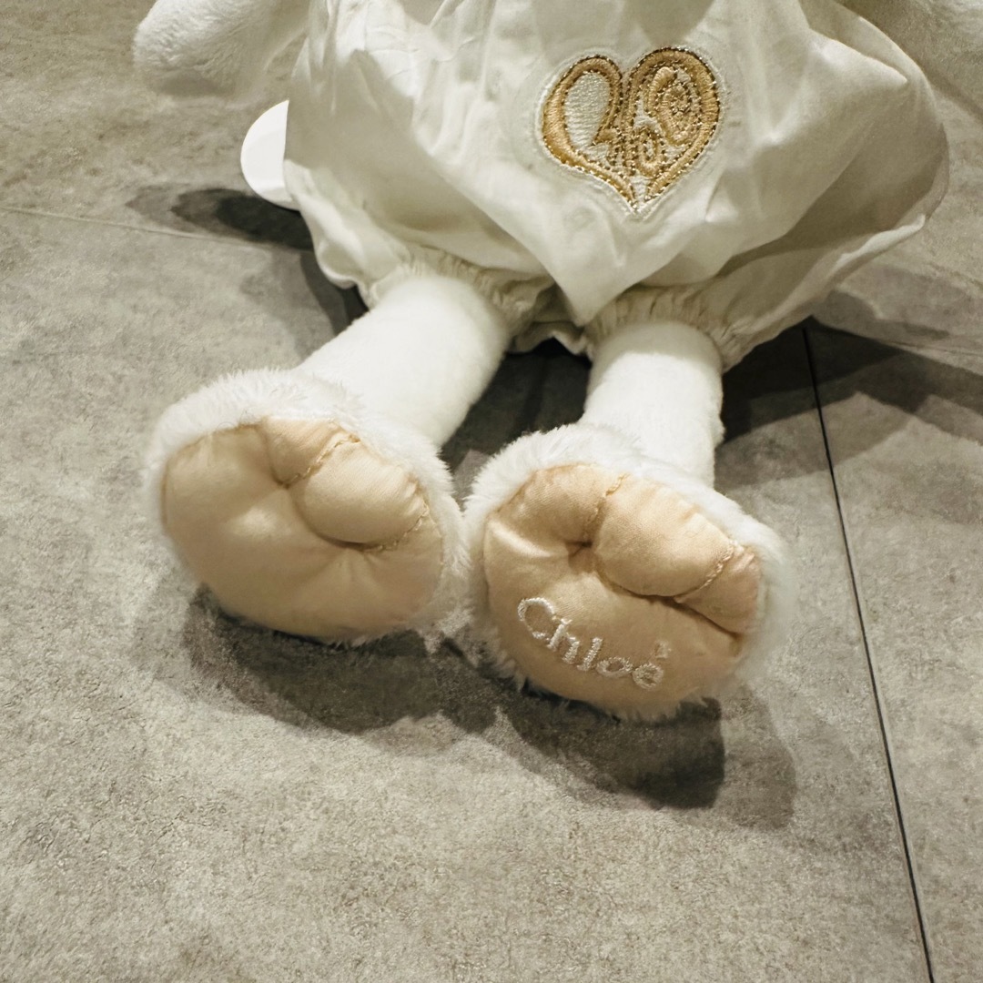 Chloe(クロエ)の新品Chloe Doudou Topolino Bianco 22 マウスドール キッズ/ベビー/マタニティのおもちゃ(ぬいぐるみ/人形)の商品写真