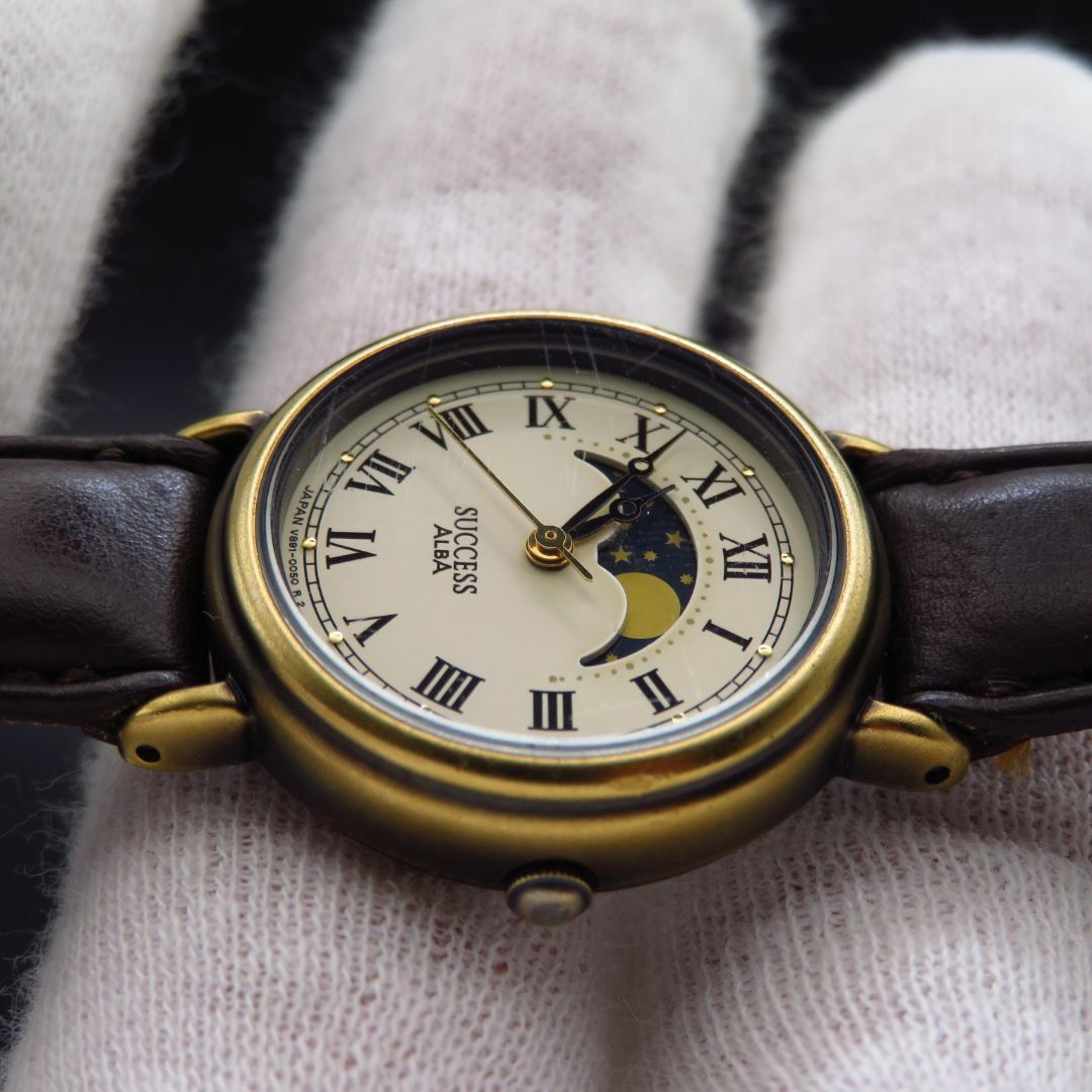 SEIKO - ALBA SUCCESS ムーンフェイズ 腕時計 ローマンの通販 by SEIKO - ALBA SUCCESS ムーンフェイズ 腕時計 ローマンの通販 by