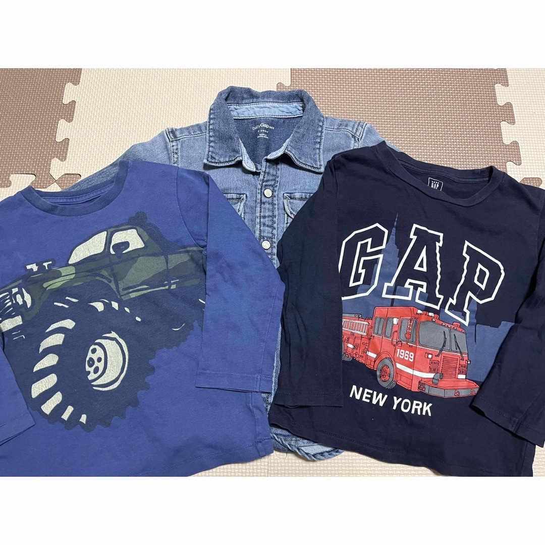 babyGAP(ベビーギャップ)の《値下げ》　ベビーギャップ　長袖　3枚 キッズ/ベビー/マタニティのキッズ服男の子用(90cm~)(Tシャツ/カットソー)の商品写真