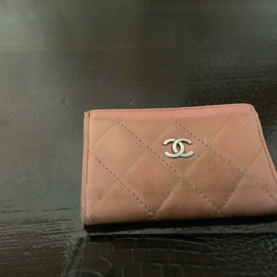 CHANEL(シャネル)のシャネルカードケース レディースのファッション小物(名刺入れ/定期入れ)の商品写真