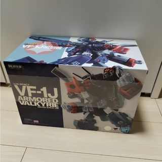 バンダイ(BANDAI)のDX超合金 超時空要塞マクロス VF-1Jアーマードバルキリー(一条輝機)(模型/プラモデル)