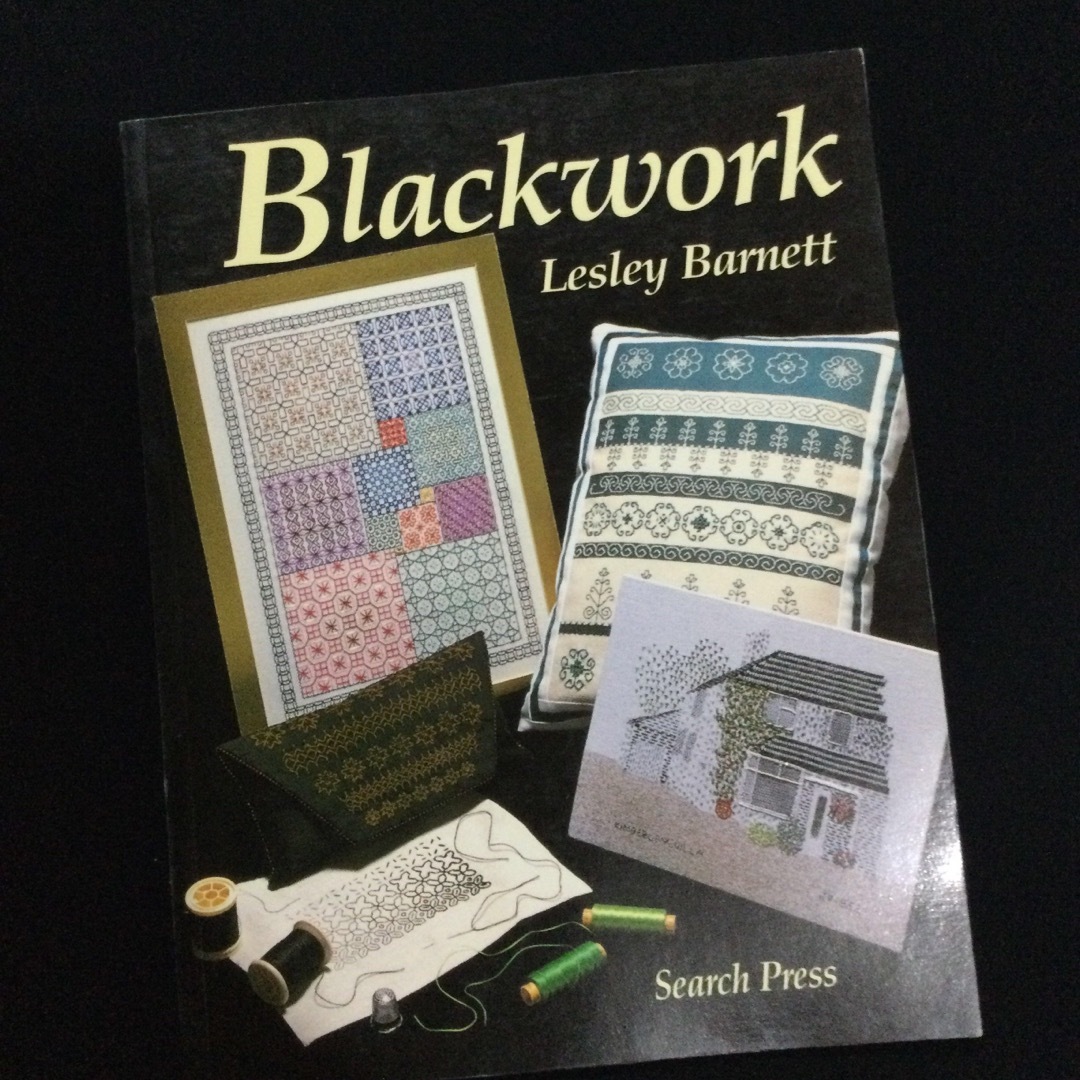 Blackwork 刺繍　図案集　洋書　英語　作品集　刺しゅう　ブラックワーク | フリマアプリ ラクマ