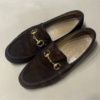 グッチ(Gucci)の90's OLD GUCCI ビットローファー ブラウン スウェード 42E (スリッポン/モカシン)