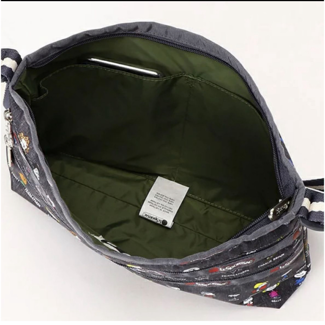 LeSportsac(レスポートサック)の未開封　レスポートサック　ピーナッツ　スヌーピー　ショルダーバッグ　値下 レディースのバッグ(ショルダーバッグ)の商品写真