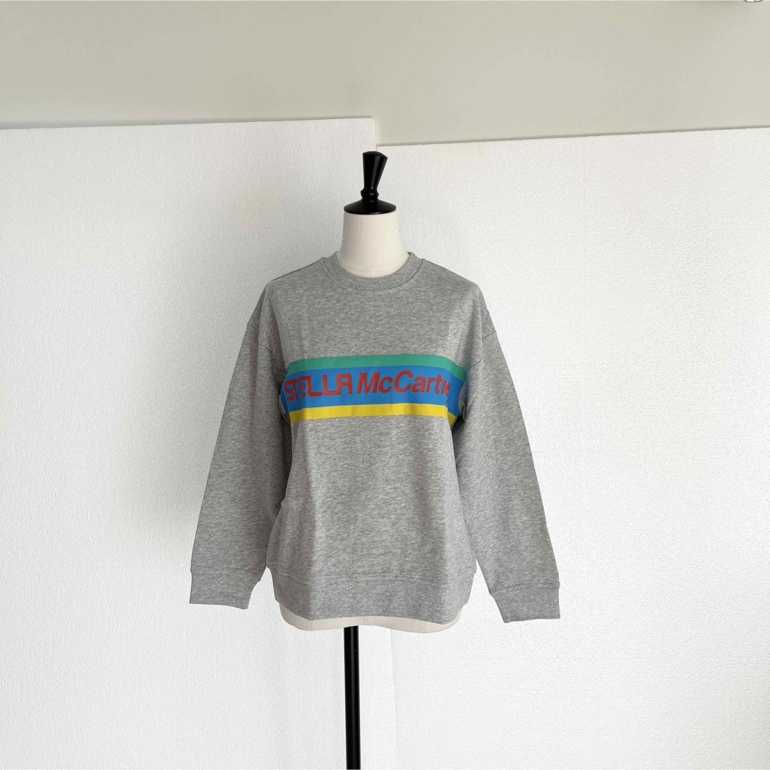 Stella McCartney(ステラマッカートニー)のSTELLA McCARTNEYステラマッカートニー　ロゴ入りスウェット　グレー レディースのトップス(トレーナー/スウェット)の商品写真