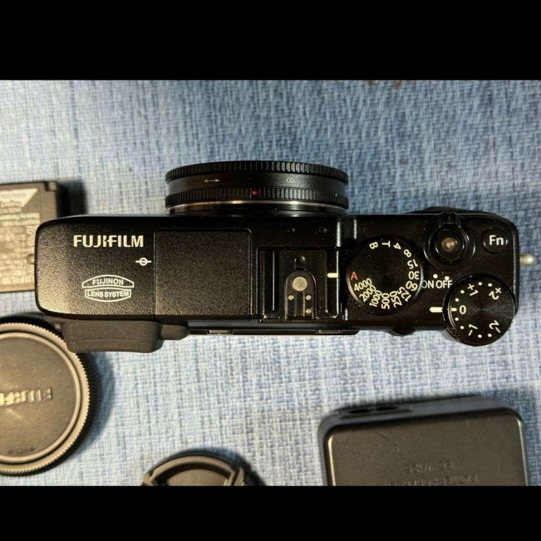 富士フイルム(フジフイルム)のfujifilm x-e1 本体 スマホ/家電/カメラのカメラ(ミラーレス一眼)の商品写真