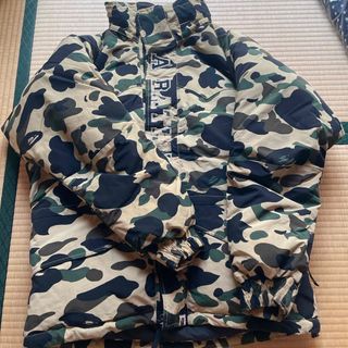 アベイシングエイプ(A BATHING APE)のエイプ　ダウン(ダウンジャケット)