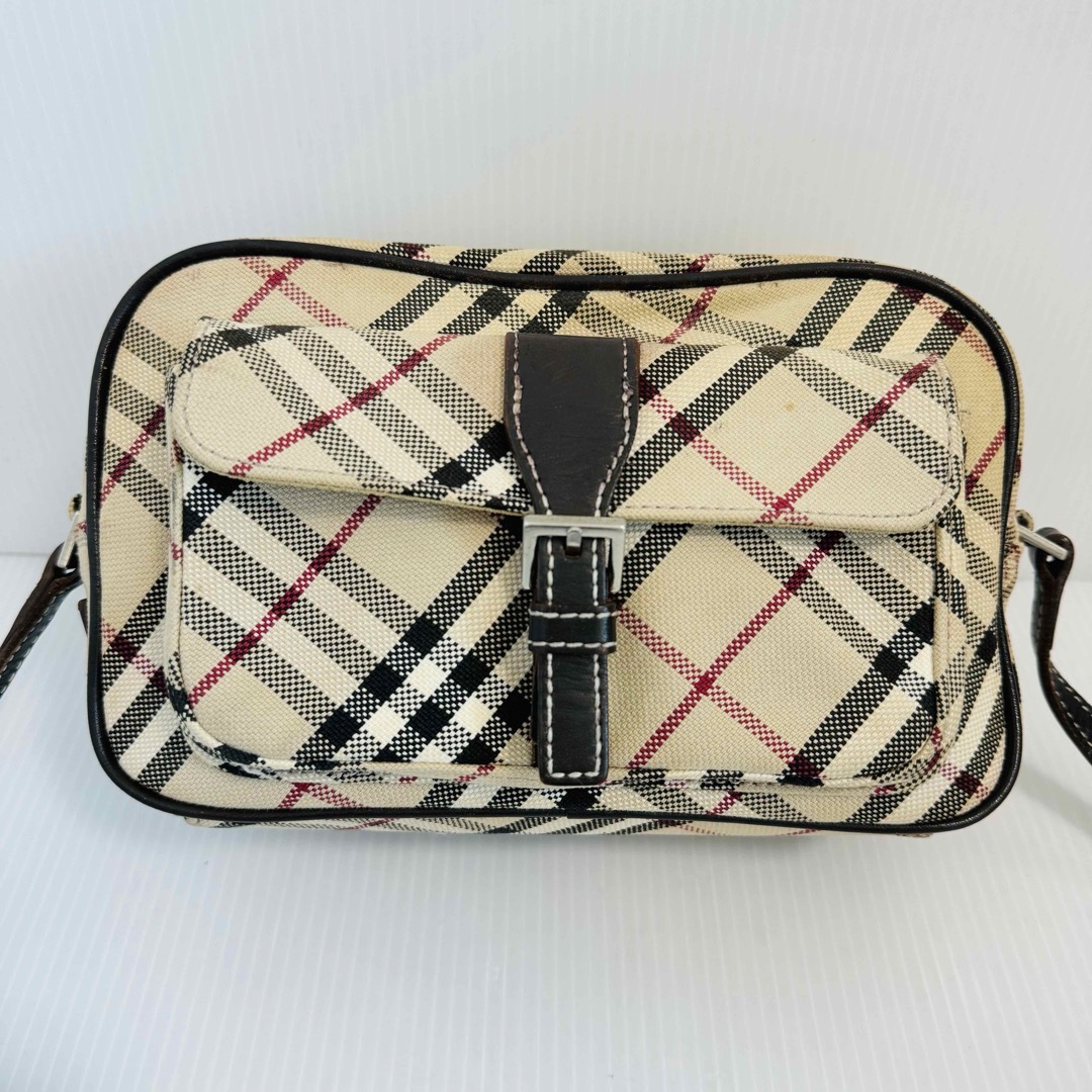 BURBERRY BLUE LABEL(バーバリーブルーレーベル)の【美品】バーバリーブルーレーベル　キャンバス　ショルダーバッグ　ノバチェック レディースのバッグ(ショルダーバッグ)の商品写真