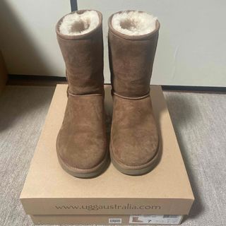 アグ(UGG)の専用です‼︎ UGG クラッシックショート アグ　定番　ムートンブーツ(ブーツ)