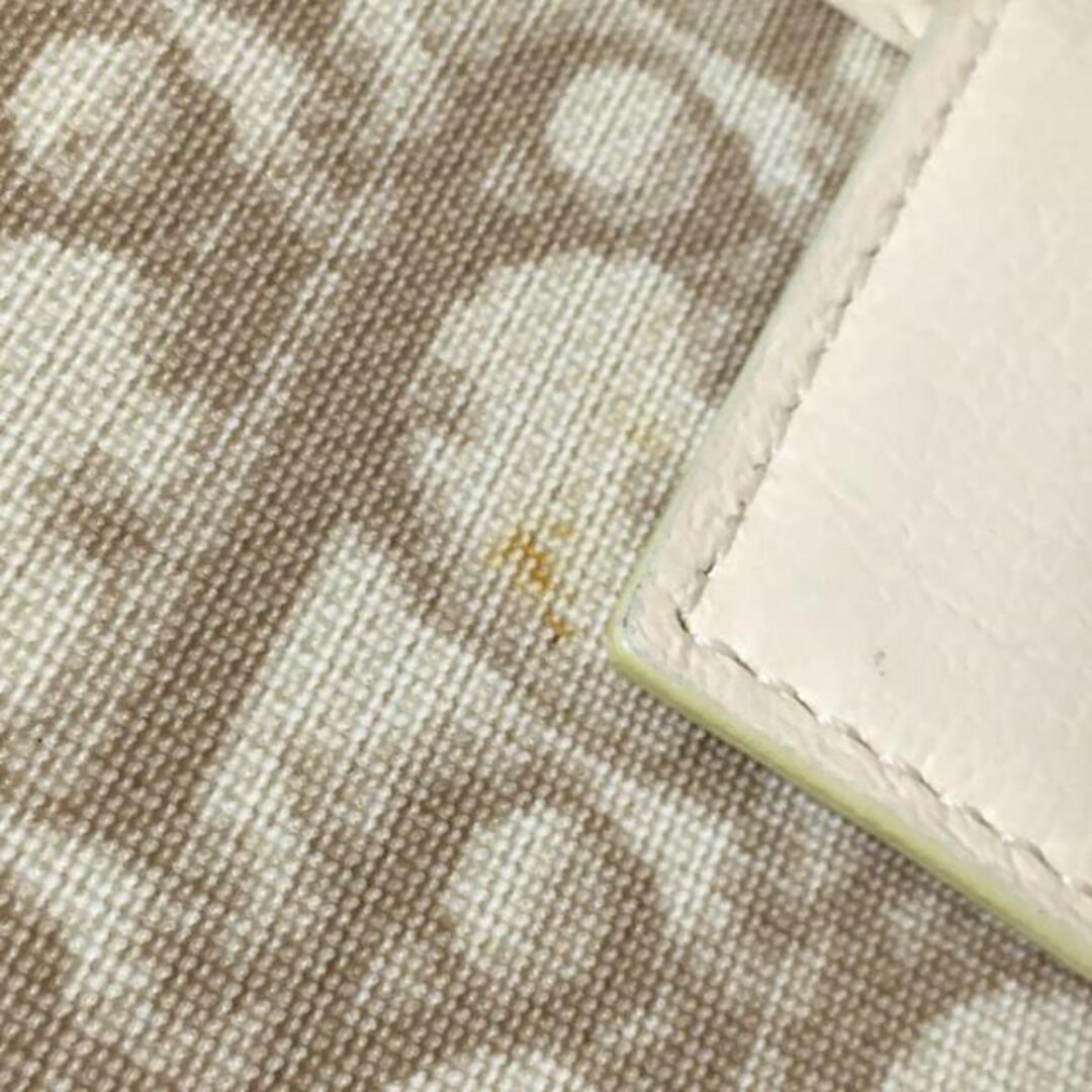 Christian Dior(クリスチャンディオール)のDIOR/ChristianDior(ディオール/クリスチャンディオール) Wホック財布 フラワー アイボリー×ブラウン×マルチ 刺繍 PVC(塩化ビニール)×レザー レディースのファッション小物(財布)の商品写真