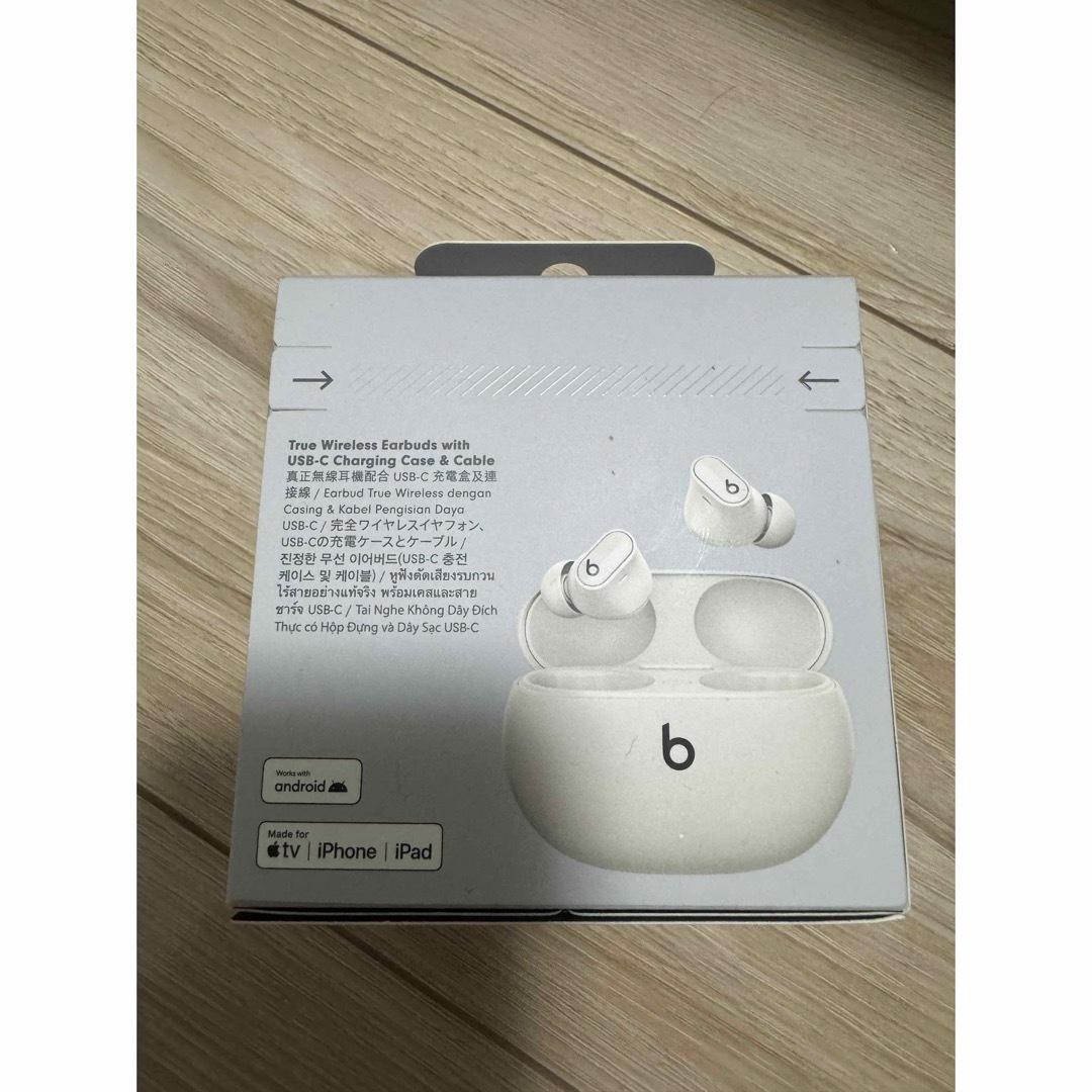 Beats(ビーツ)の【新品】Beats Studio Buds + アイボリー スマホ/家電/カメラのオーディオ機器(ヘッドフォン/イヤフォン)の商品写真