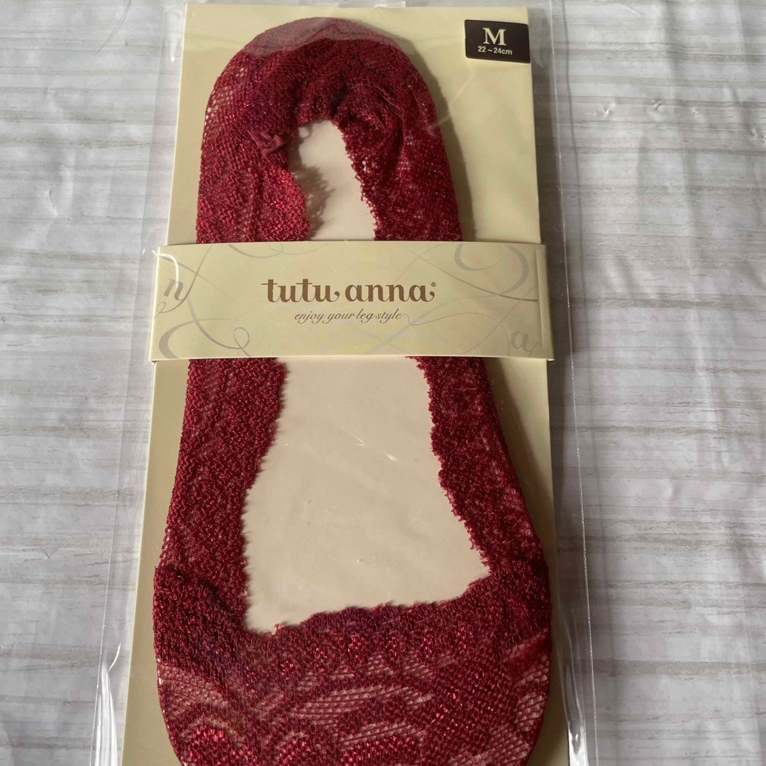 tutuanna(チュチュアンナ)のチュチュアンナ 靴下 レース 赤 エンジ レディースのレッグウェア(ソックス)の商品写真