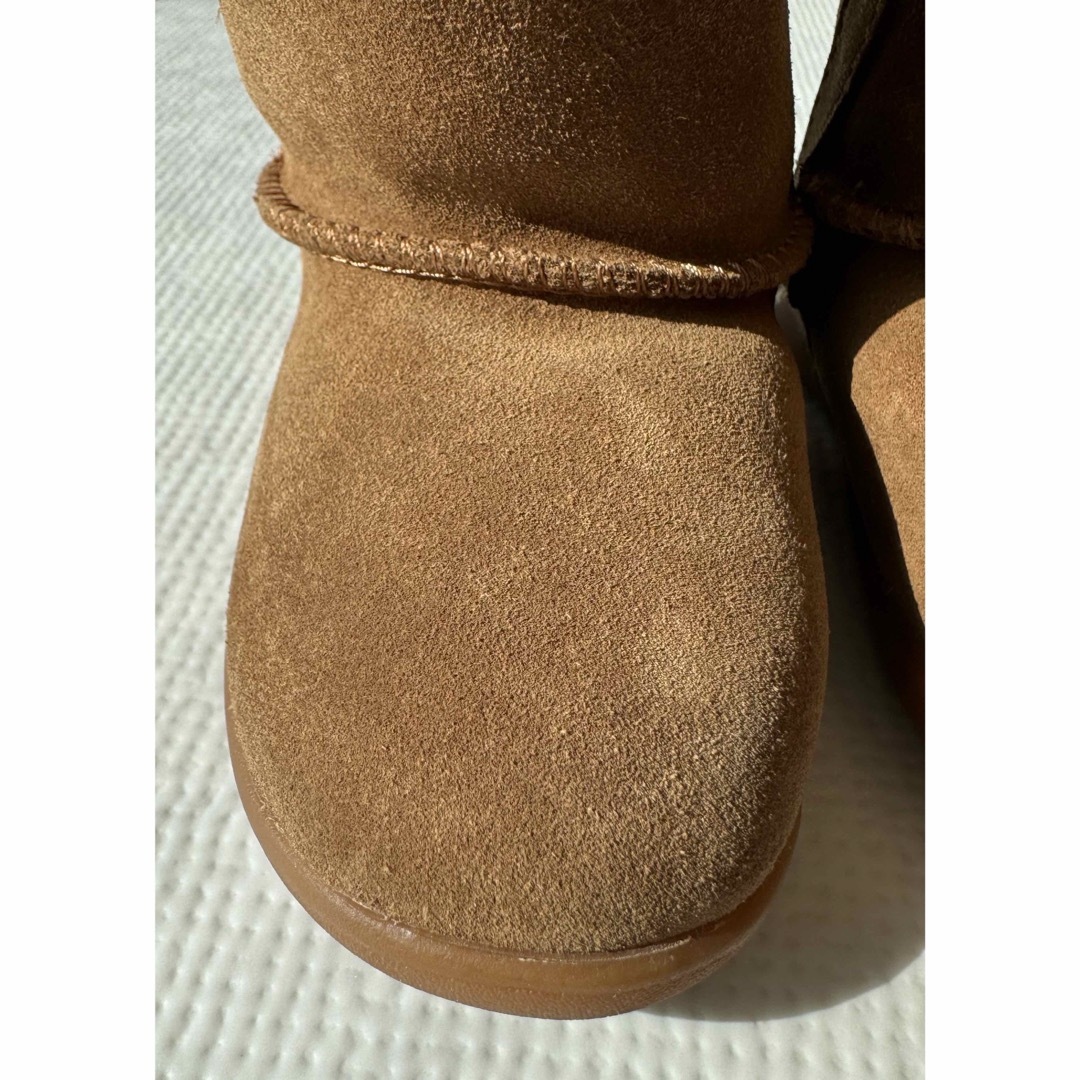 UGG AUSTRALIA(アグオーストラリア)のほぼ未使用★ UGG ムートンブーツ13.5cm キッズ/ベビー/マタニティのベビー靴/シューズ(~14cm)(ブーツ)の商品写真