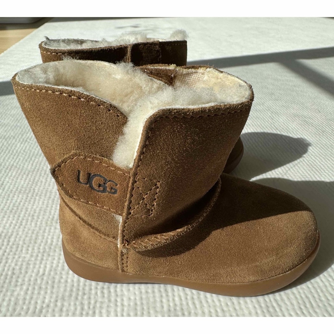 UGG AUSTRALIA(アグオーストラリア)のほぼ未使用★ UGG ムートンブーツ13.5cm キッズ/ベビー/マタニティのベビー靴/シューズ(~14cm)(ブーツ)の商品写真