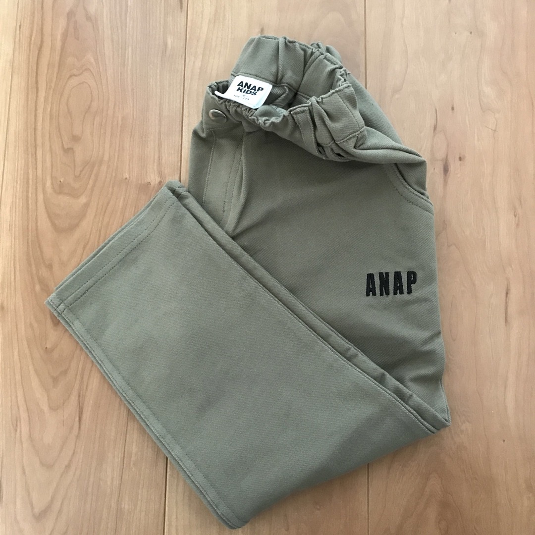 ANAP Kids(アナップキッズ)のANAP 長ズボン　カーキS （105〜115） キッズ/ベビー/マタニティのキッズ服男の子用(90cm~)(パンツ/スパッツ)の商品写真