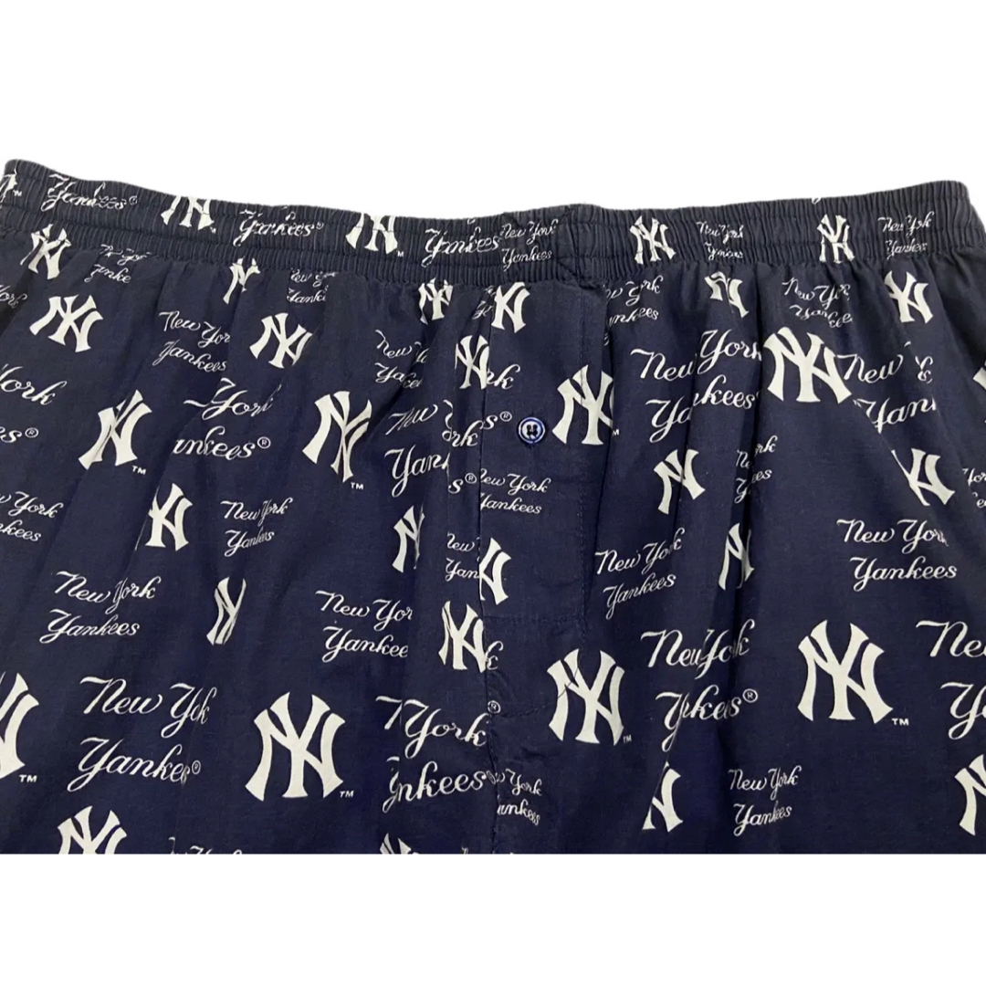 MLB(メジャーリーグベースボール)の希少 MLB ニューヨークヤンキース NY YANKEES 総柄 パジャマパンツ メンズのパンツ(その他)の商品写真