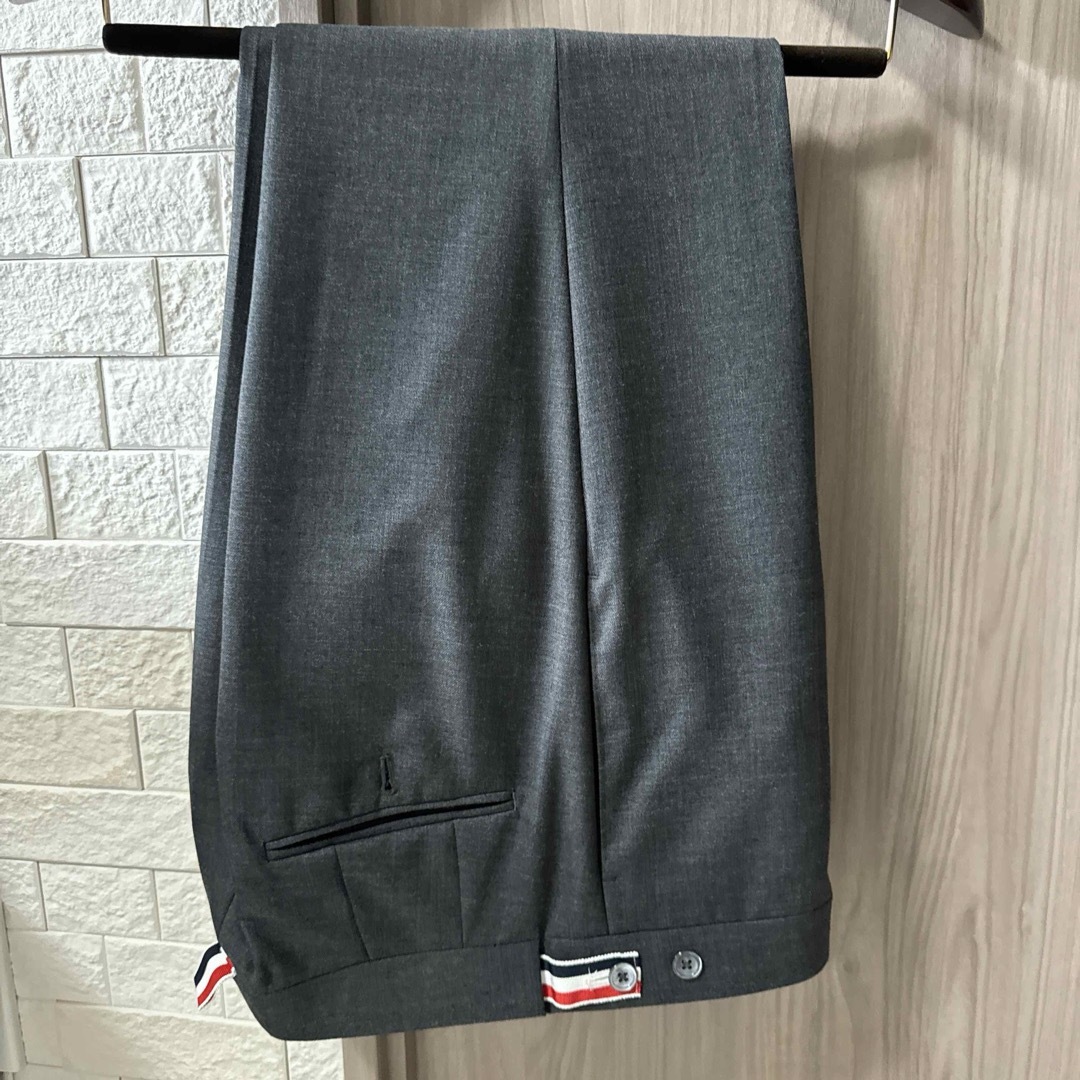 THOM BROWNE(トムブラウン)のトムブラウン  スーツ メンズのスーツ(セットアップ)の商品写真