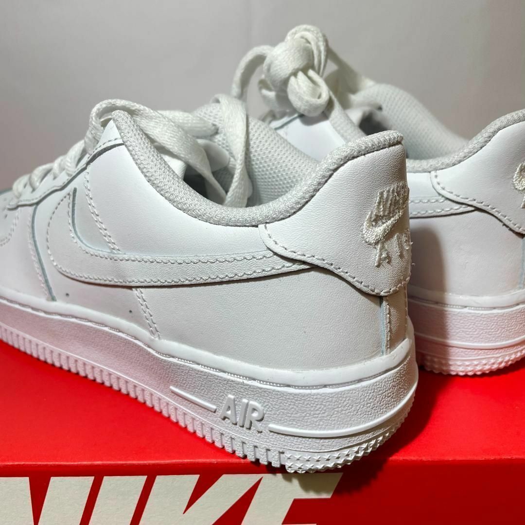 ナイキ　AIR FORCE1 LE GS エアフォース1 レザー　22.5cm レディースの靴/シューズ(スニーカー)の商品写真