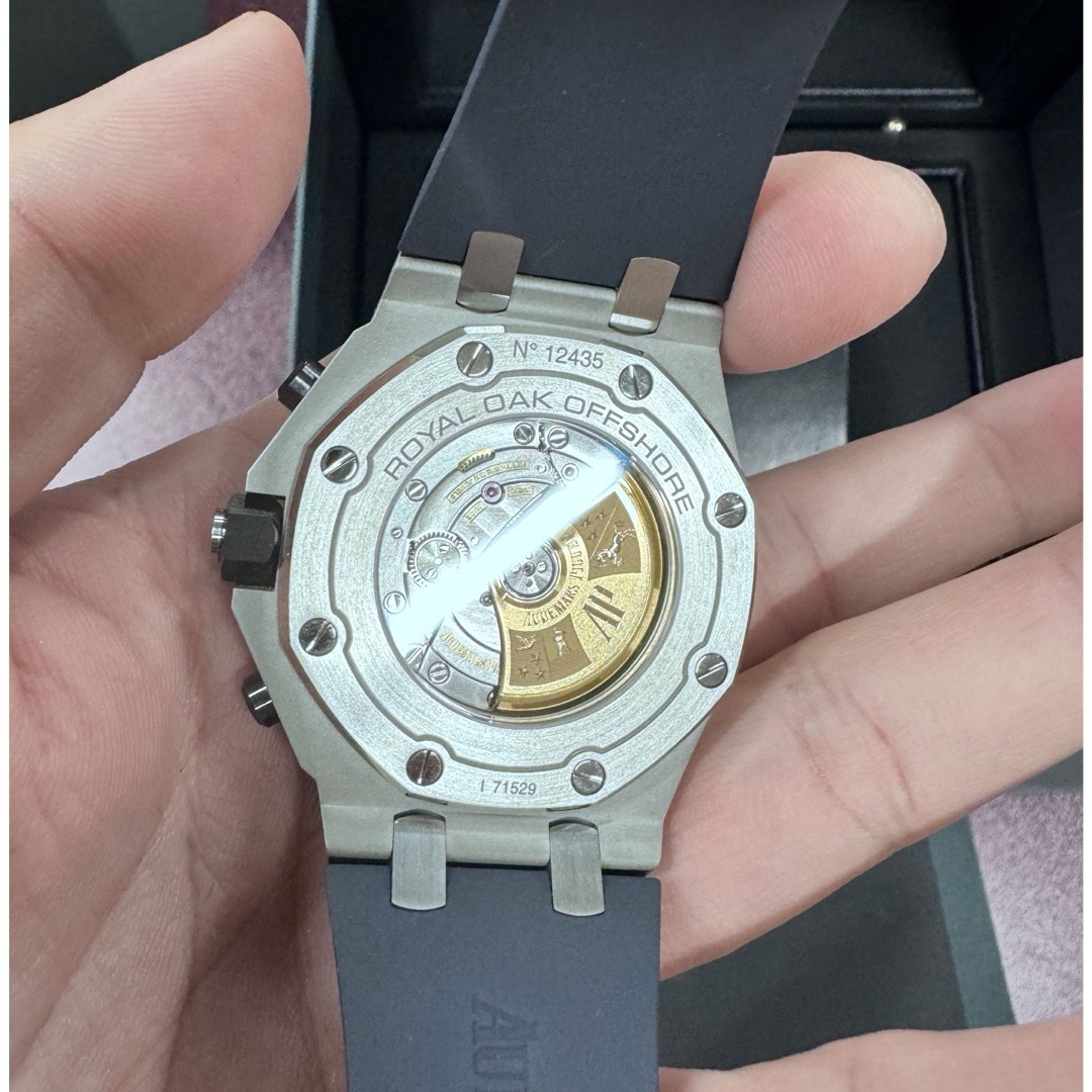 AUDEMARS PIGUET(オーデマピゲ)のRoyal Oak Offshore メンズの時計(腕時計(アナログ))の商品写真