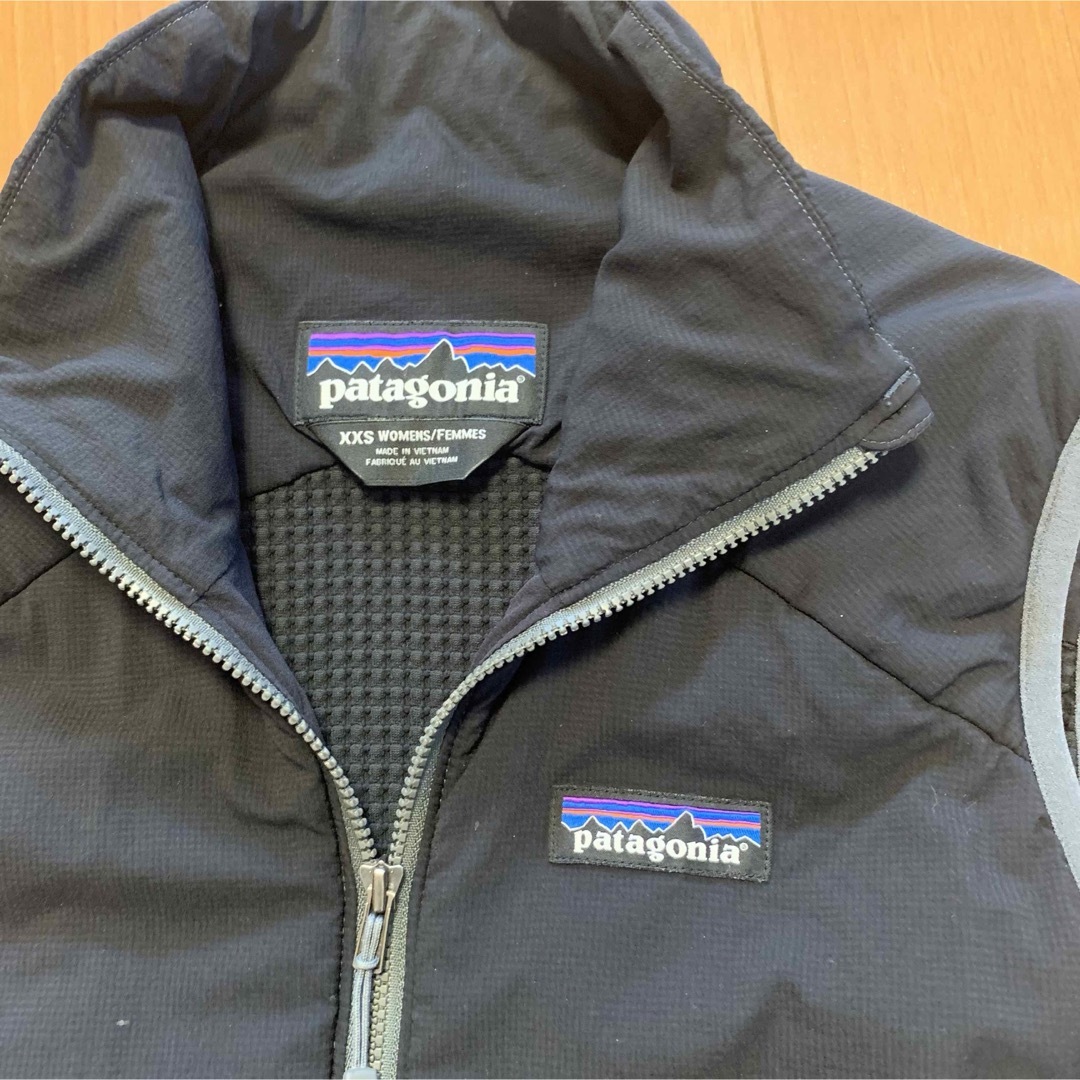 patagonia(パタゴニア)のPatagonia ナノエアーハイブリッドベスト ウィメンズ レディースのトップス(ベスト/ジレ)の商品写真