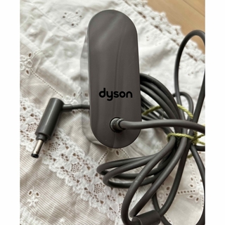ダイソン(Dyson)のDyson ダイソン HH08コードレスクリーナー　電源方式　充電器(その他)