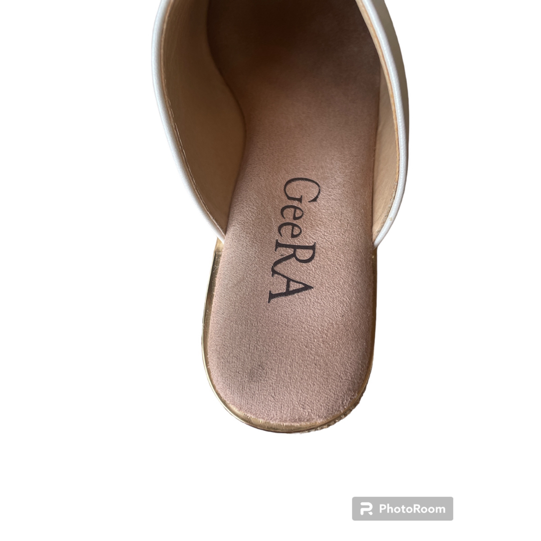 GeeRA(ジーラ)のGeeRA ウエッジソールサンダル　24cm 白 レディースの靴/シューズ(サンダル)の商品写真