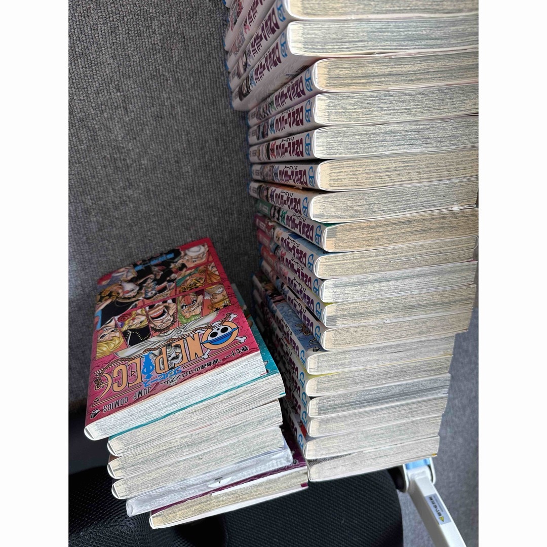 集英社(シュウエイシャ)のONE PIECE ワンピース １〜75巻セット　84巻付 エンタメ/ホビーの漫画(全巻セット)の商品写真