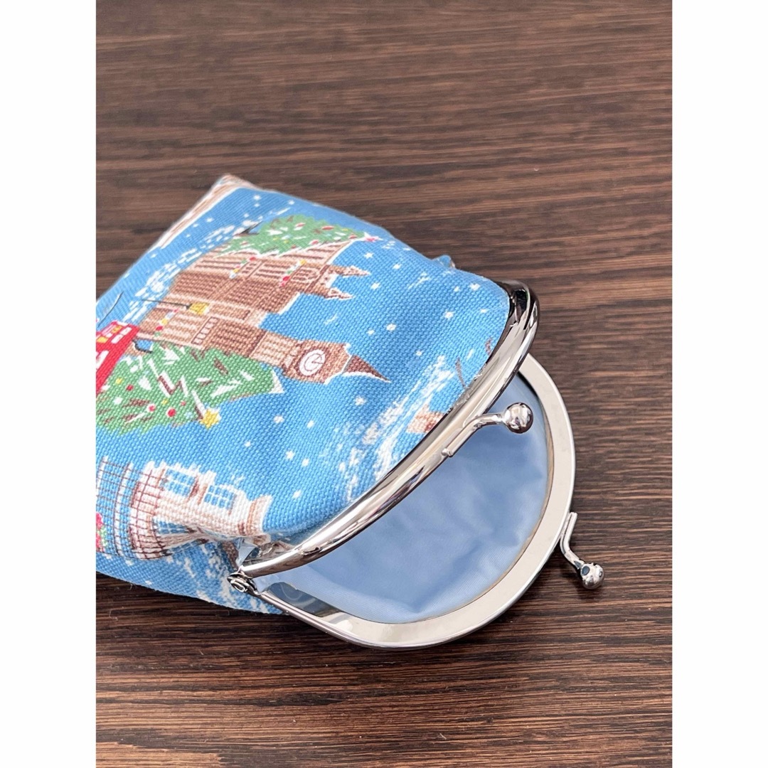 Cath Kidston(キャスキッドソン)のキャスキッドソン　がま口財布　ロンドンシーン　クリスマス レディースのファッション小物(財布)の商品写真