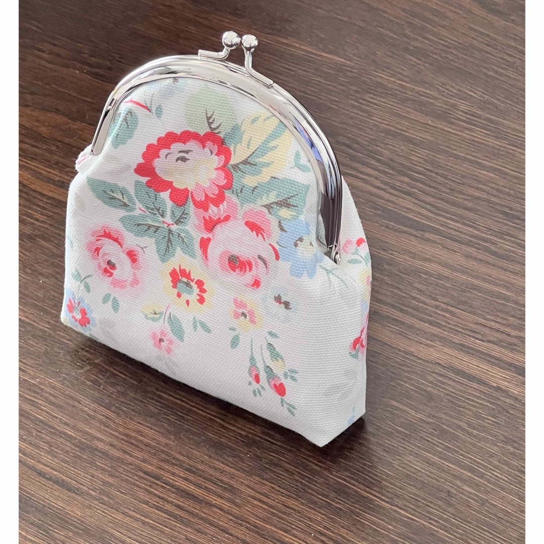 Cath Kidston(キャスキッドソン)のキャスキッドソン　がま口財布　花柄　ブルー レディースのファッション小物(財布)の商品写真