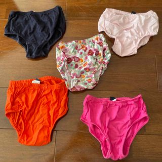 ベビーギャップ(babyGAP)の女の子　パンツ5枚(パンツ/スパッツ)