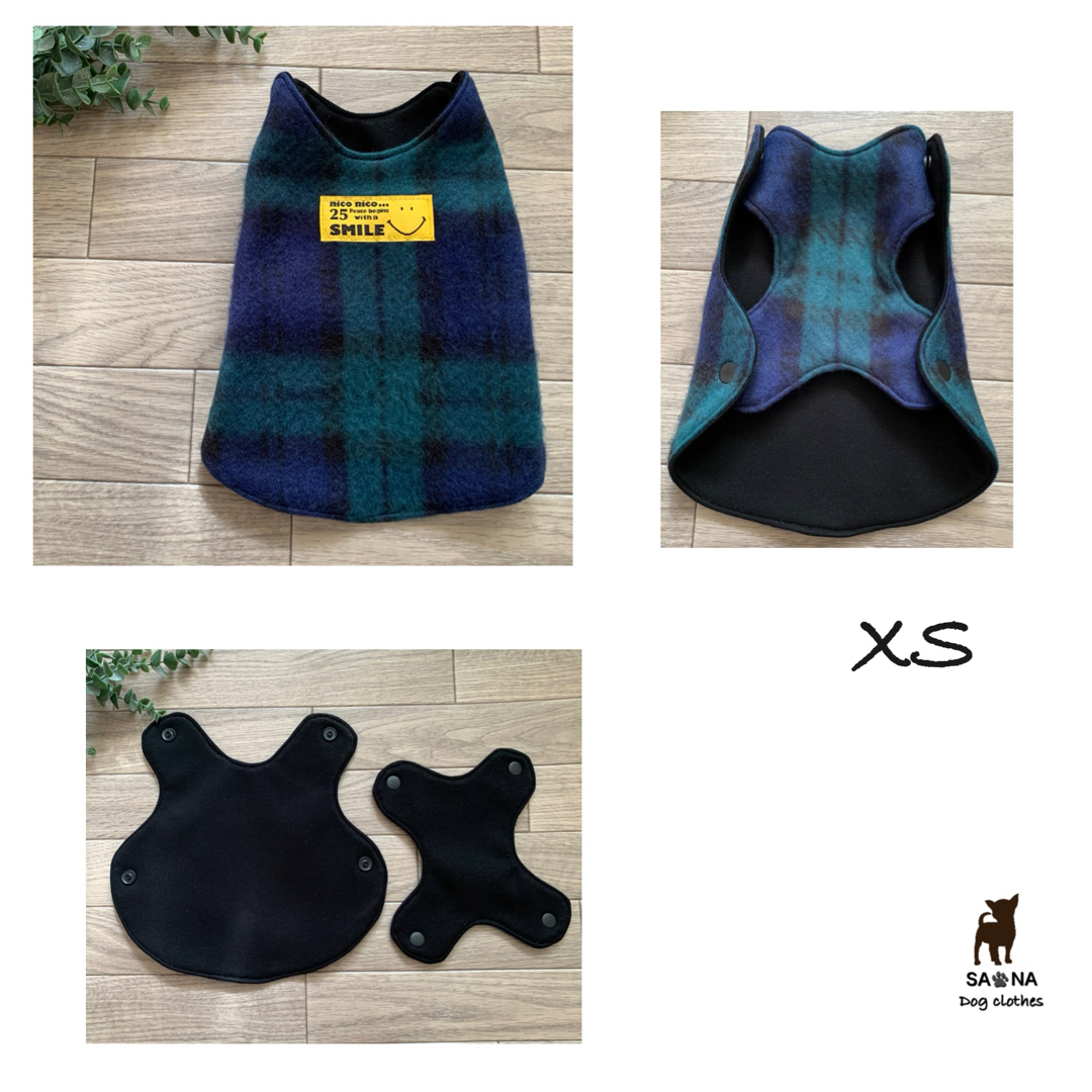 ハンドメイド犬服XSグリーンチェックフリース　　　　XS26 ハンドメイドのペット(ペット服/アクセサリー)の商品写真