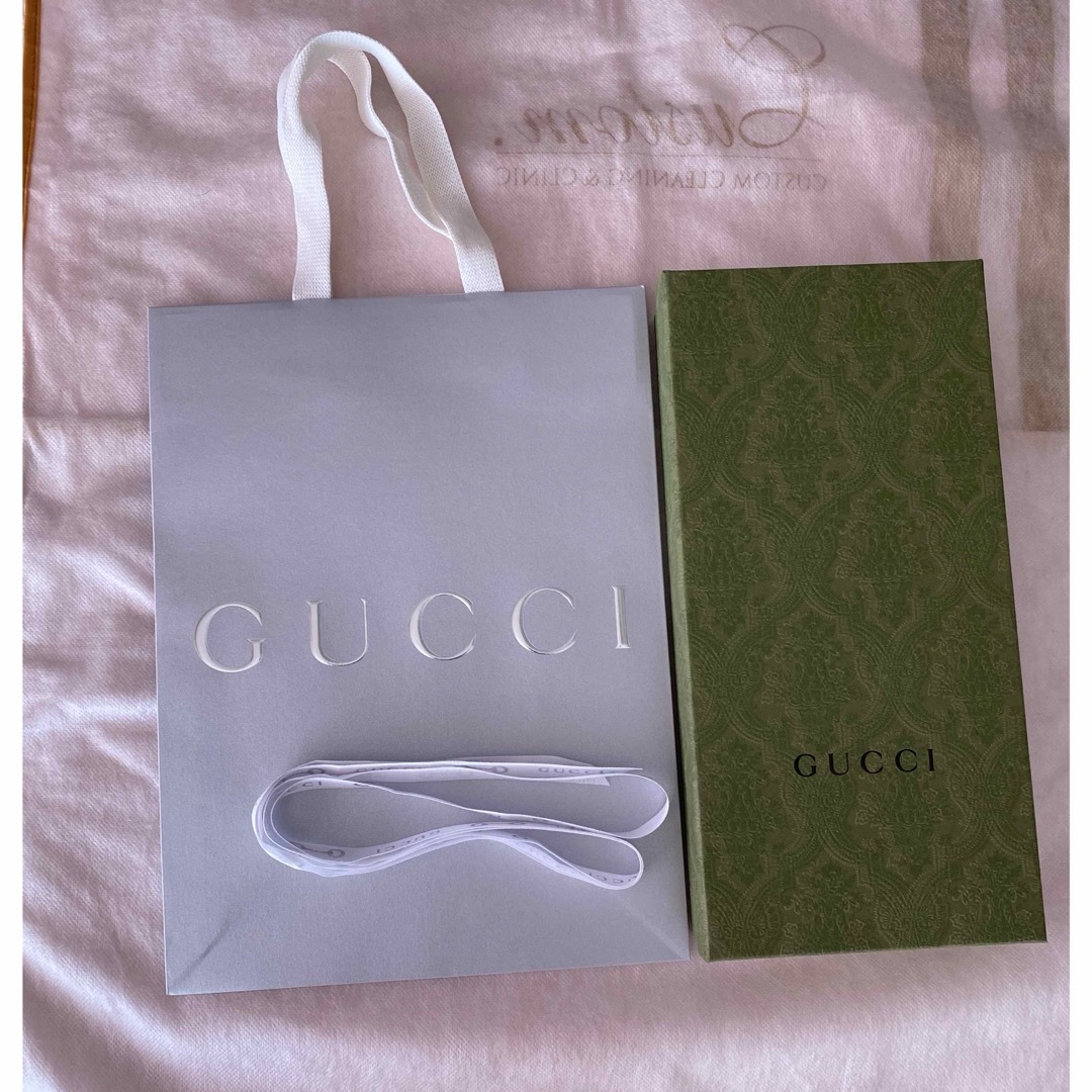 Gucci(グッチ)のGUCCI  箱　紙袋　リボン　セット レディースのバッグ(ショップ袋)の商品写真